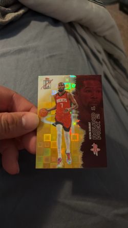 Kevin Durant refractor card