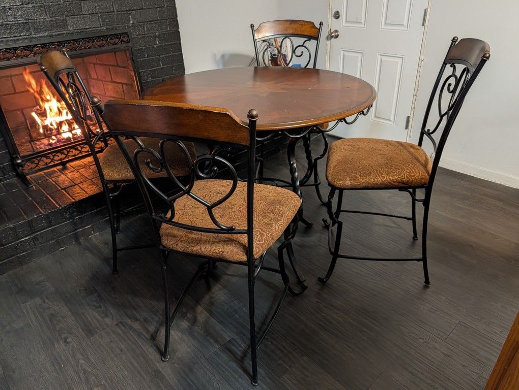Dinette Table Set