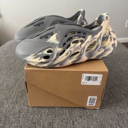Adidas Yeezy Foam Runner Size 10