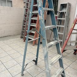 Escalera De Seis Pies De Fibra De Vidrio Muy Barata