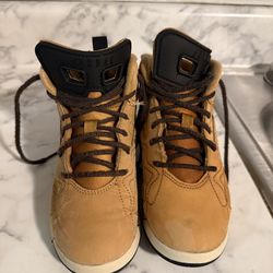 Boy’s Jordan’s size 12c