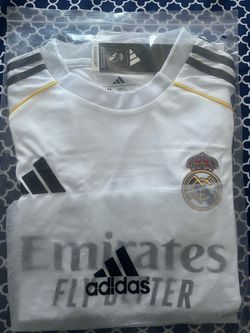 Real Madrid Jersey 24/25 SIZE M