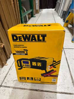 DEWALT — 1000-Watt Portable Car Power Inverter with Triple USB Ports