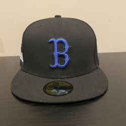 Black And Blue Boston Hat