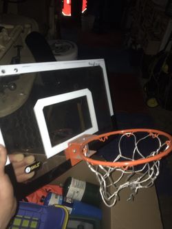 Basketball hoop