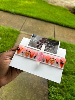 Acrylic press on nails