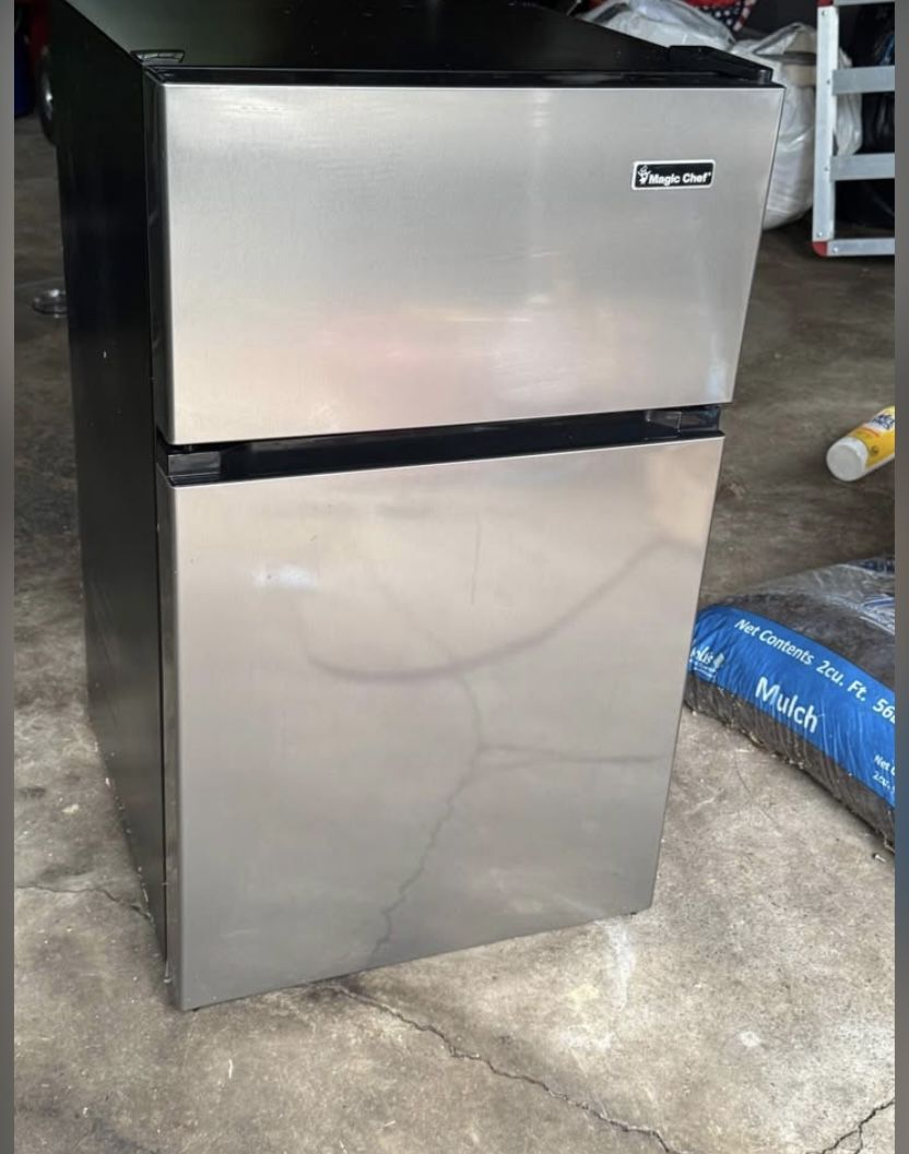 Magic Chef 3.1 cu. ft. 2-Door Mini Refrigerator in Stainless Steel Look with Freezer