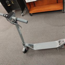 Electric Scooter 🛴 Brand New Availabile On Special Sale 