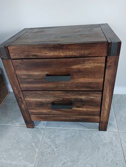Sturdy nightstand