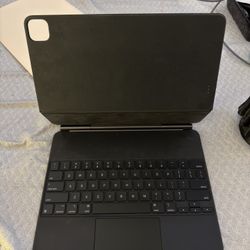 Apple iPad Magic Keyboard 