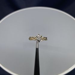 14K2T Flower Braided Design Ring