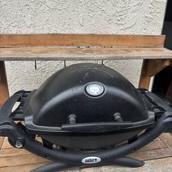 Weber Q1200 Portable Propane Barbecue