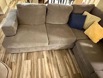 Sectional couch