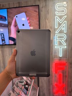 iPad Pro 11-inch 1st Gen 64GB Cellular | Excellent Condition | Great Price