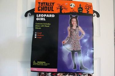 Hooded Leopard Girl Girls with gloves Halloween costume Totally Ghoul Size Large