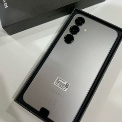 New Sealed Samsung Galaxy S25 128gb  Unlocked, FREE Smartwach/ Headphones. Pay $1 Today Rest in payments. NO CREDIT NEEDED FINANCING