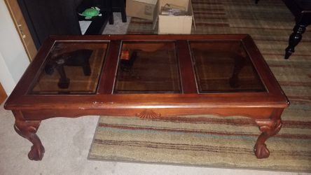 Coffee table with 2 end tables (living room)