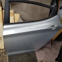 Door Elantra. Window. Parts Hyundai 