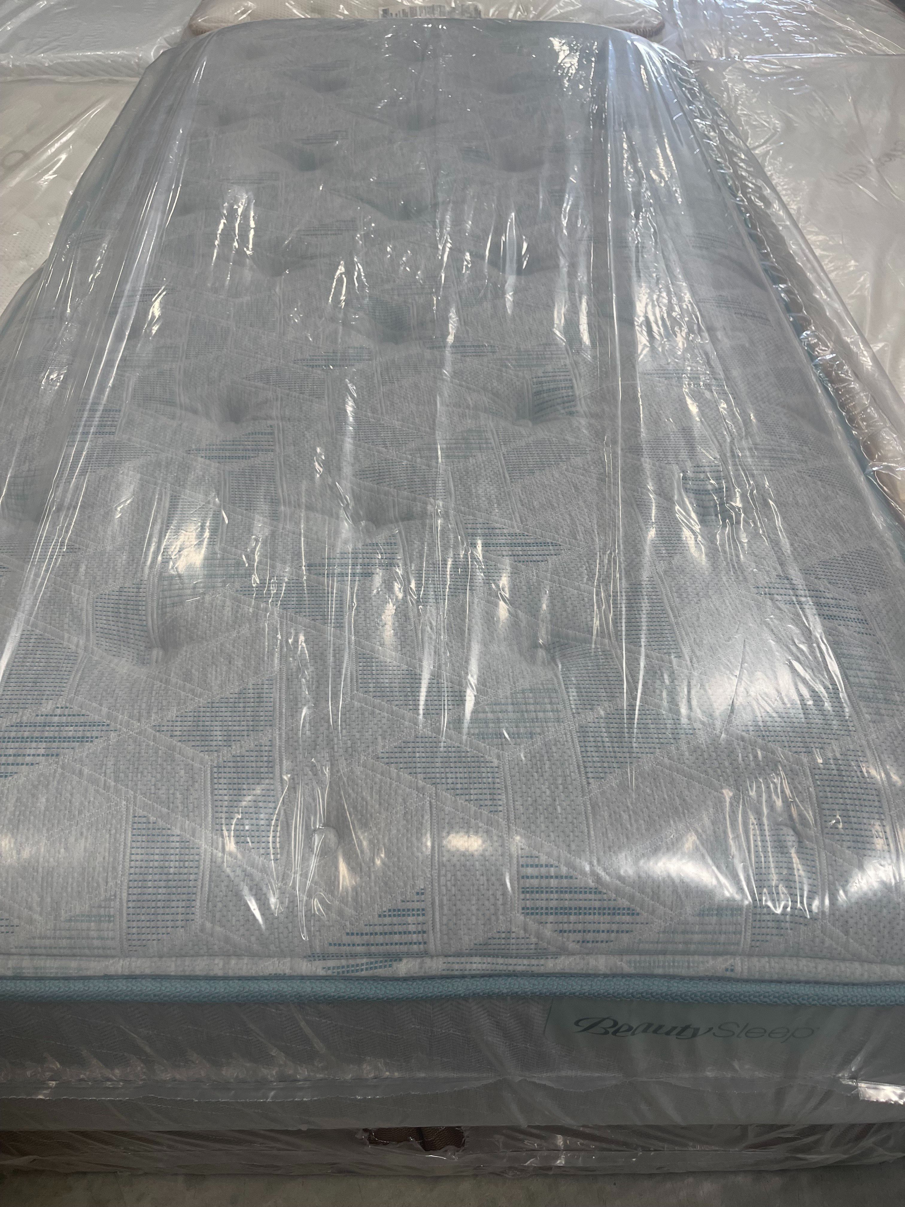 Twin Simmons Beautysleep 100th Anniversary Mattress