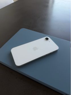 iPhone 16e unlocked