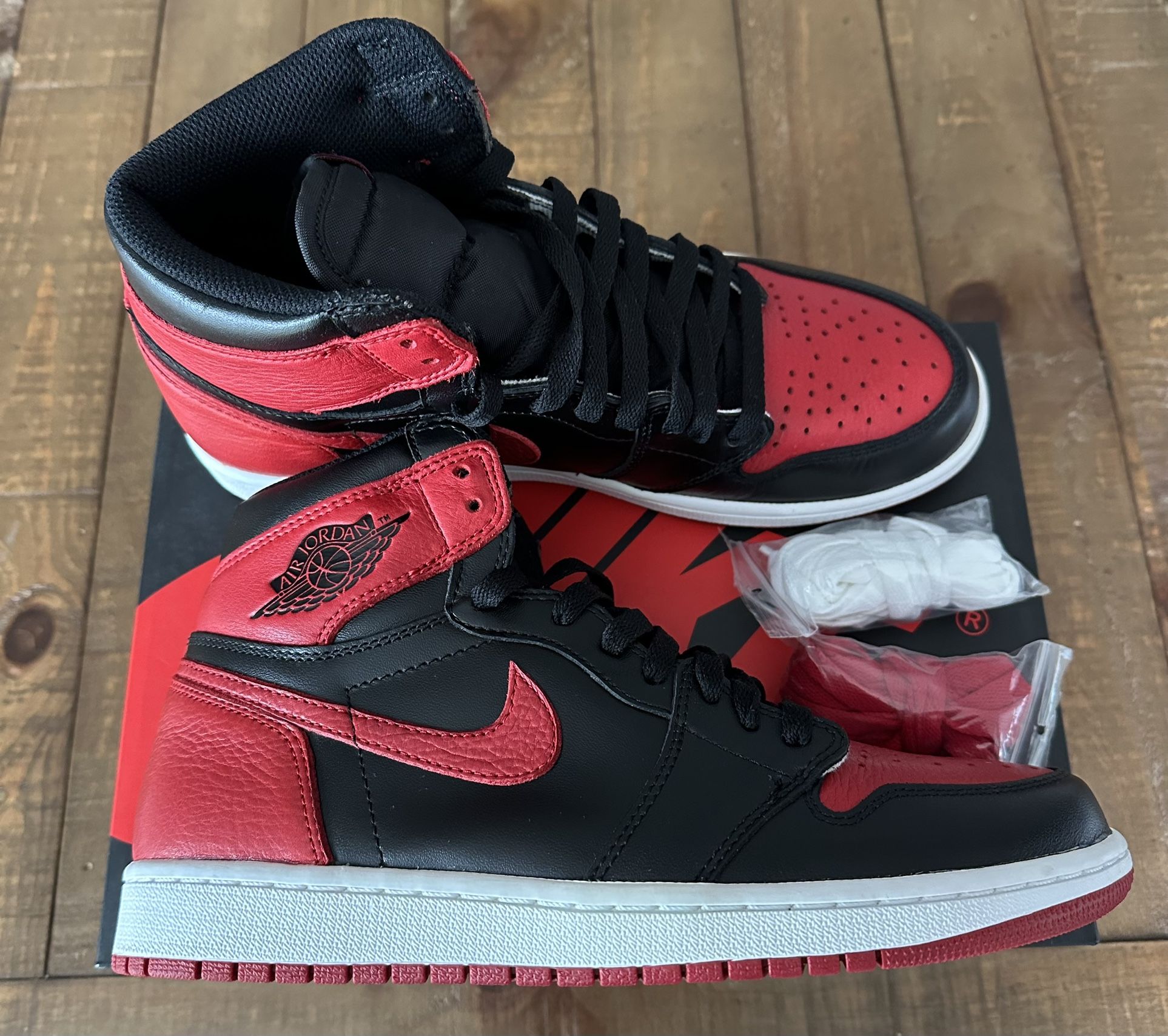 Jordan 1 Retro High Bred Banned (2016) Mens Size 9