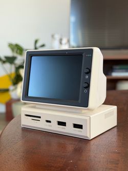 Hagibis Portable Monitor Docking Station USB-C HDMI AUX SD Card Slot White
