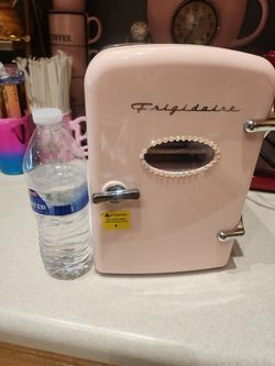 Pink Minie Frigidaire  