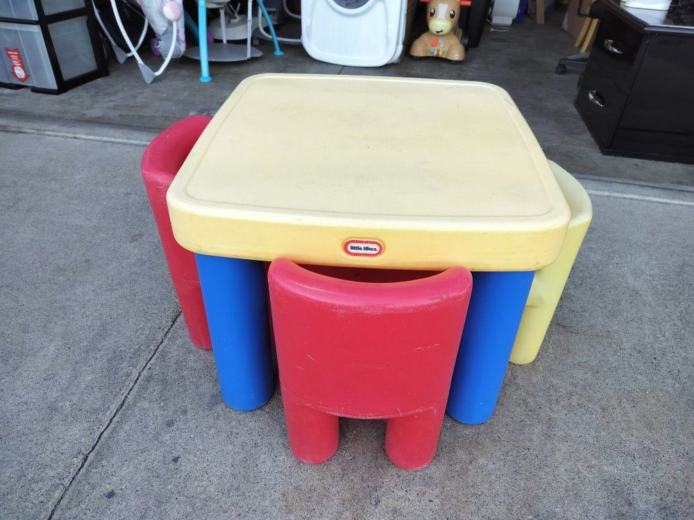 Little Tikes Table With Chairs $25 Pick Up Only Bonanza And Lamb