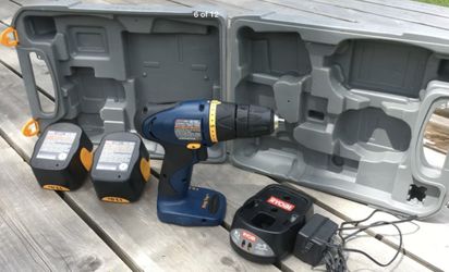 Used 12V Ryobi power drill