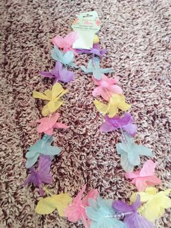 Cute Hawaiian collar