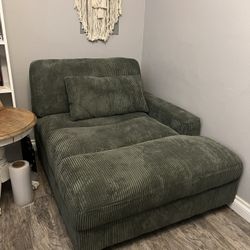 Lounge Couch 