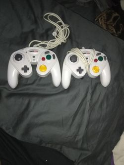 GAME STOP CONTROLLERS