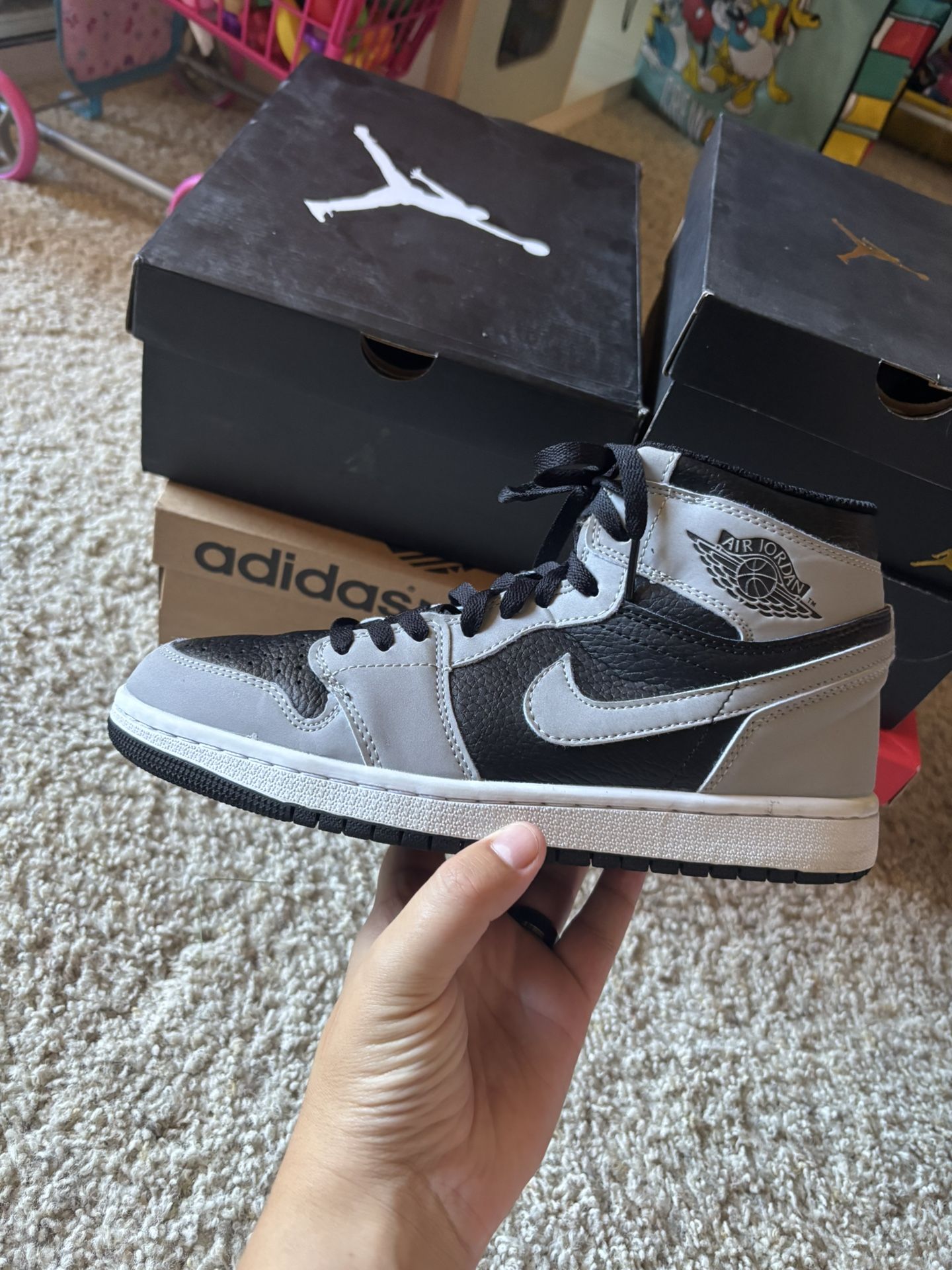 Jordan Retro 1 Shadow 