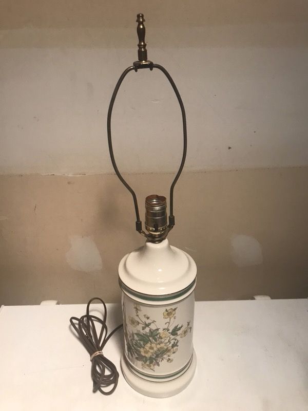 Vintage flowered canister lamp