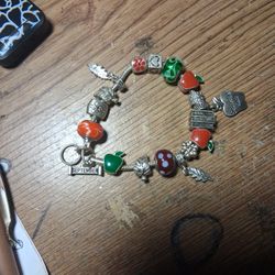 Willabee And Ward Charm Bracelet 