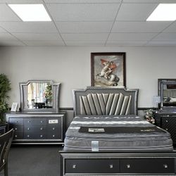 4PC King Bedroom Set w/ LED Lights On Headboard And Mirror 