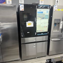 Samsung - Bespoke 29 cu. ft. 4-Door French Door Refrigerator with AI Family Hub+ - Charcoal Glass & Stainless Steel 😻