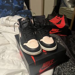 Selling High Top Crimson Jordan 1 Size 11