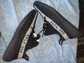adidas Yeezy Boost 350 V2 Core Black White 2022 Size 9.5