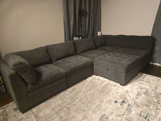Thomasville Tisdale Modular Sectional 6-piece including Storage Ottoman