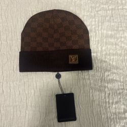 Lv Hat