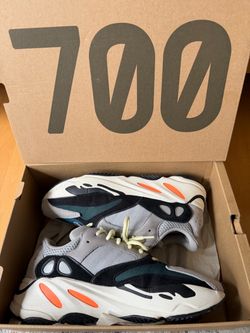 adidas Yeezy Boost 700 Wave Runner (Size 10)