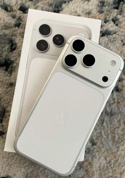 Brand New 17 Pro Max **{{UNLOCKED}}