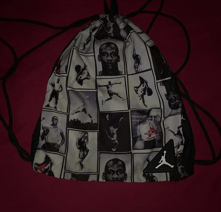 Air Jordan bag ( size small )