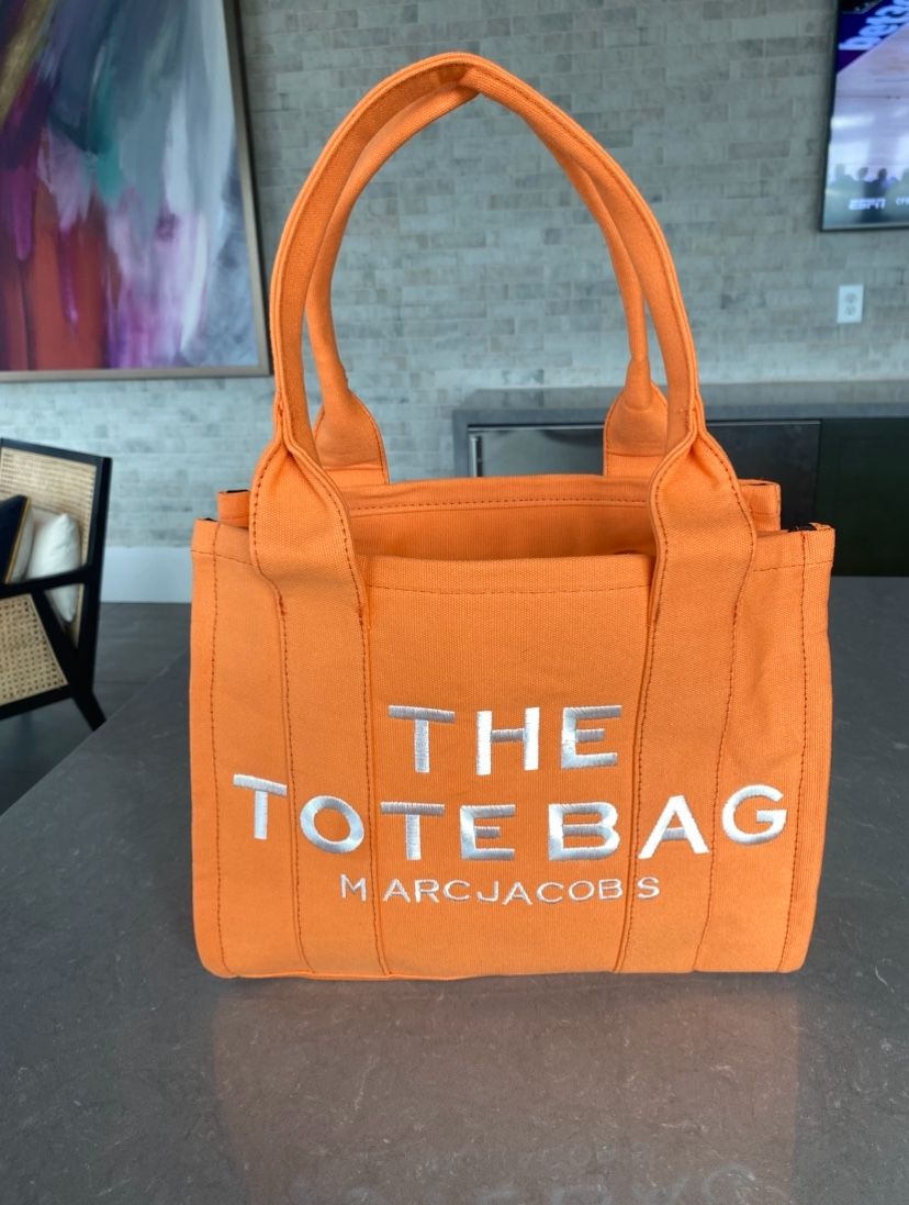 The Tote Marc Jacobs