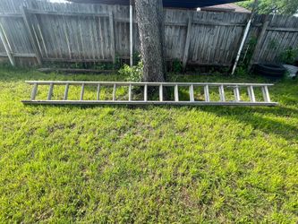 32 foot aluminum ladder
