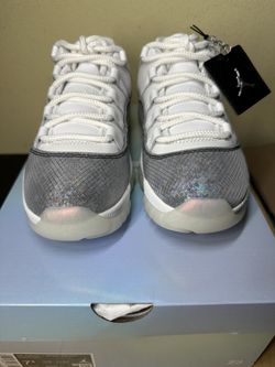 DS Air Jordan 11 Retro Low CNY “Year of the Snake” Men’s size 7.5