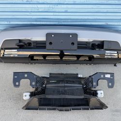 2022,2023,2024,2025 Chevy Silverado 1500 Front Bumper/Defensa Delantera(Air Duct/Skid Plate)Oem  Ask