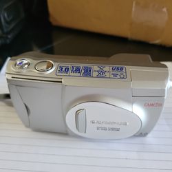 Olympus digital camera D-550 Zoom