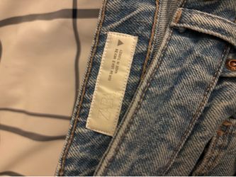 Zara jeans size 2